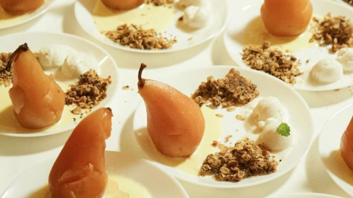 Spiced Poached Pears Recipe